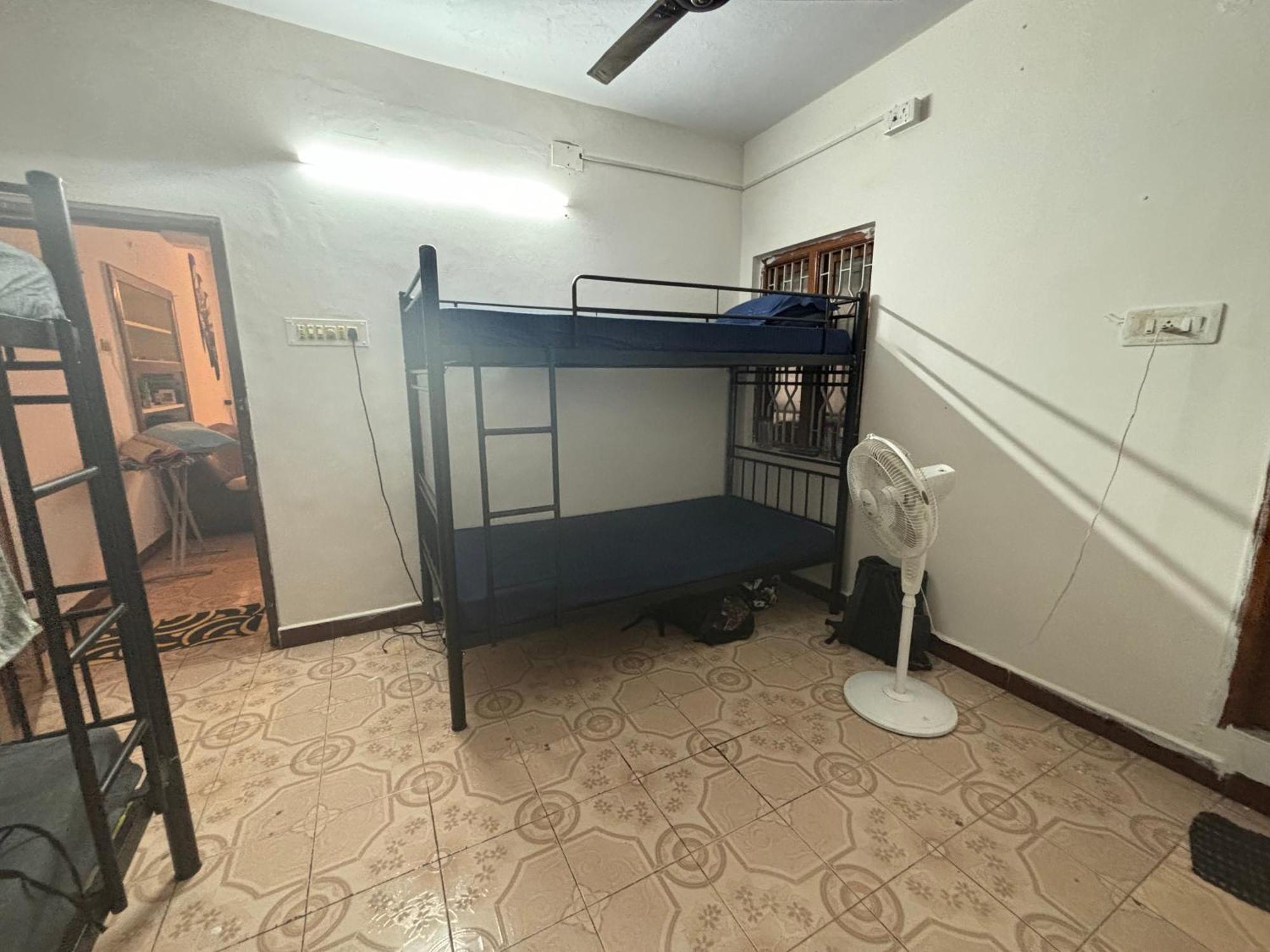 Hostel Madras Ngoại thất bức ảnh