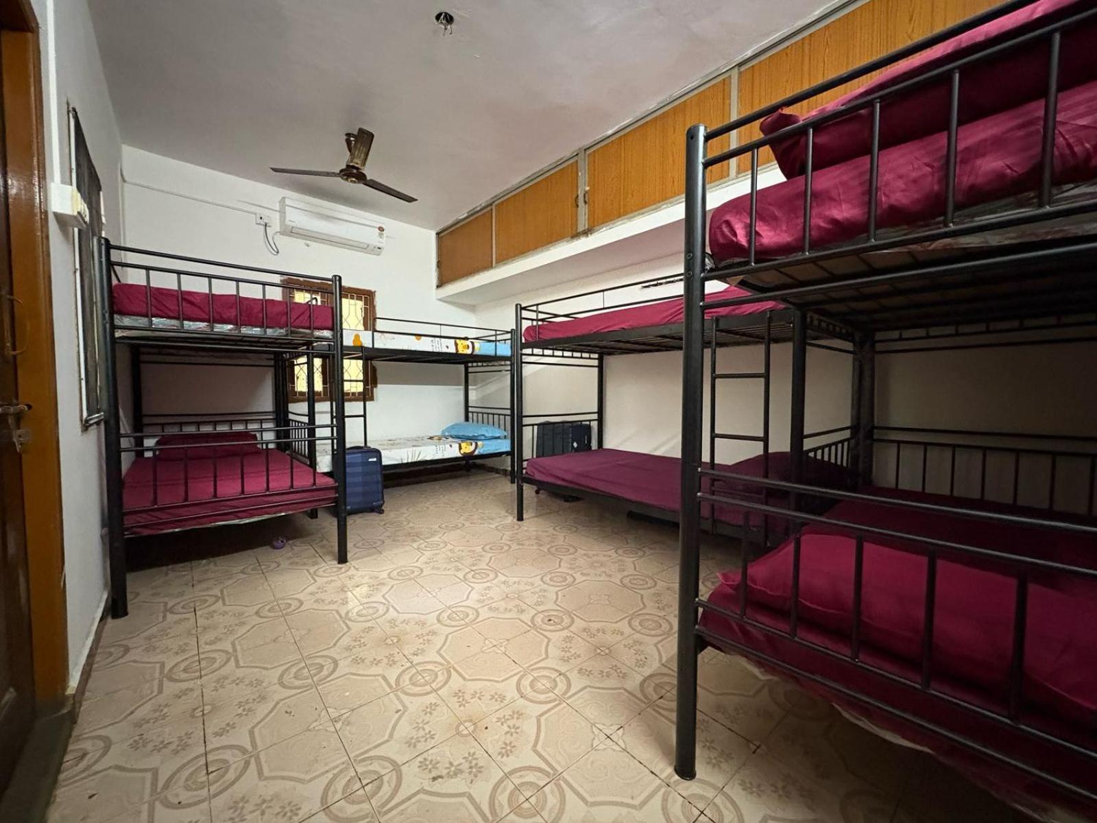Hostel Madras Ngoại thất bức ảnh